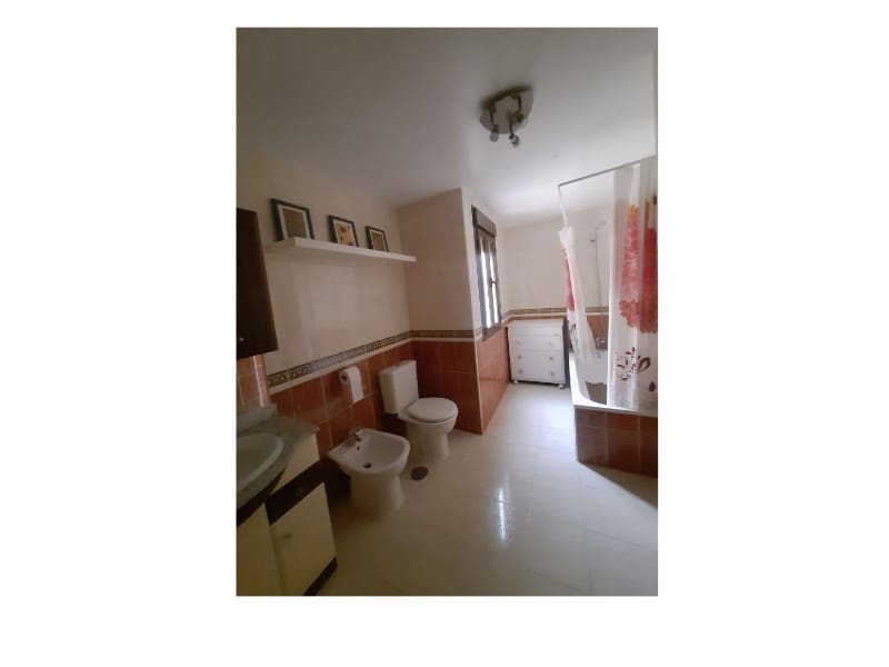 3 soverom Leilighet til salgs i Manzanares med svømmebasseng garasje - € 150 000 (Ref: 9794510)