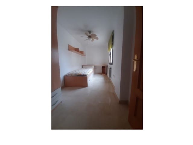 3 soverom Leilighet til salgs i Manzanares med svømmebasseng garasje - € 150 000 (Ref: 9794510)