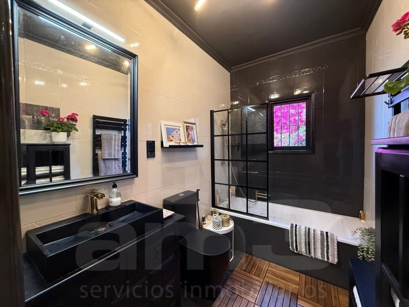 3 bedroom Villa for sale in Puerto del Rey with garage - € 535,000 (Ref: 9822723)