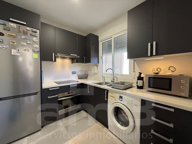 Penthouse til salgs i Vera Ciudad, Vera med garasje - € 125 000 (Ref: 9829007)
