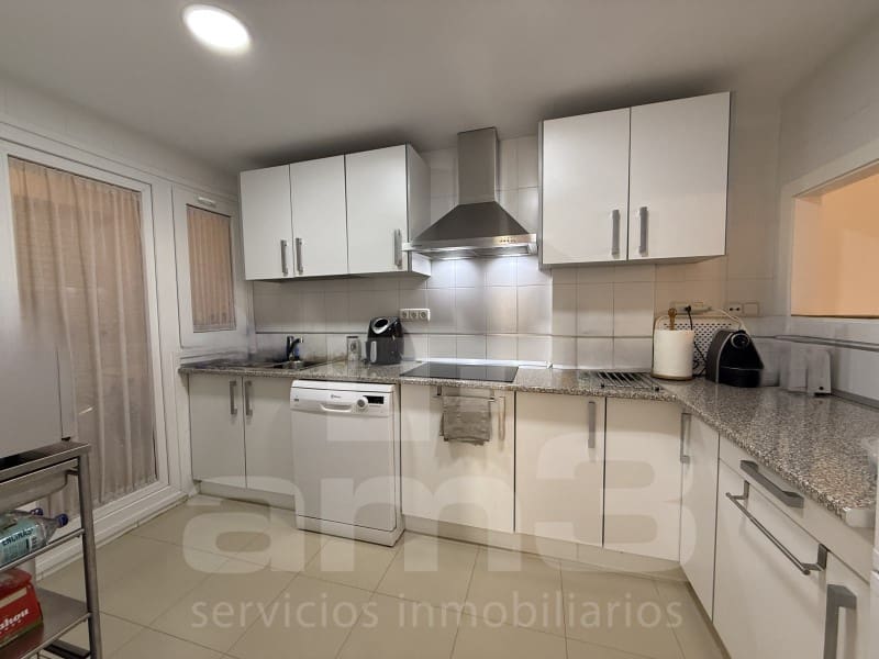 3 bedroom Apartment for sale in Garrucha with garage - € 315,000 (Ref: 9839454)