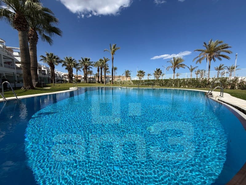3 bedroom Apartment for sale in Garrucha with garage - € 315,000 (Ref: 9839454)