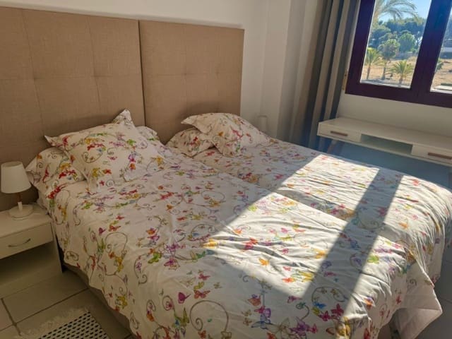 2 makuuhuone Huoneisto vuokrattavana paikassa El Playazo, Vera mukana uima-altaan 
autotalli - 900 € (Ref: 9851611)