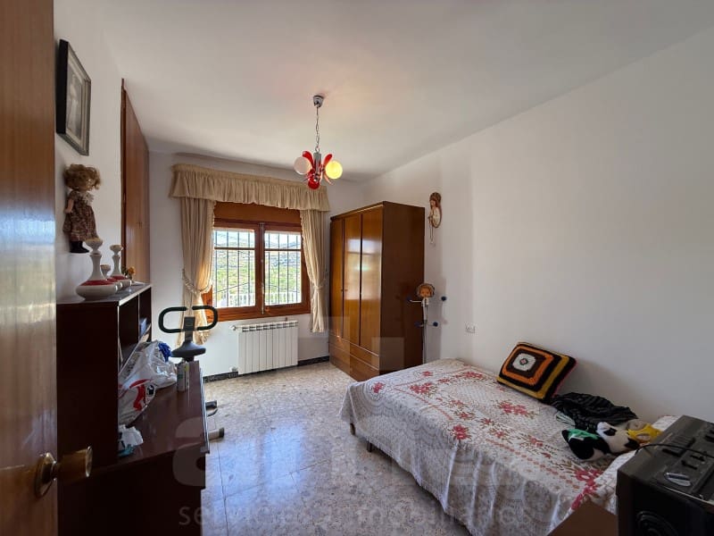 5 bedroom Finca/Country House for sale in Lubrin with garage - € 230,000 (Ref: 9873207)