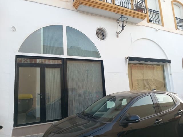 Företag att hyra i Vera Ciudad, Vera - 800 € (Ref: 9966386)