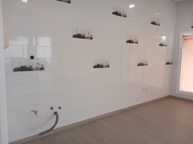 Entreprise à louer à Vera Ciudad, Vera - 900 € (Ref: 9966387)
