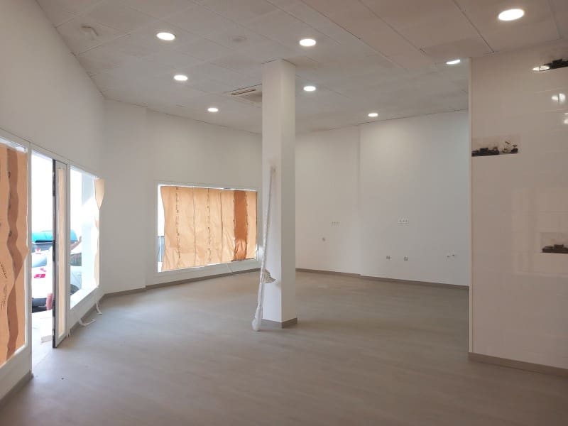 Business for rent in Vera - € 900 (Ref: 9966387)