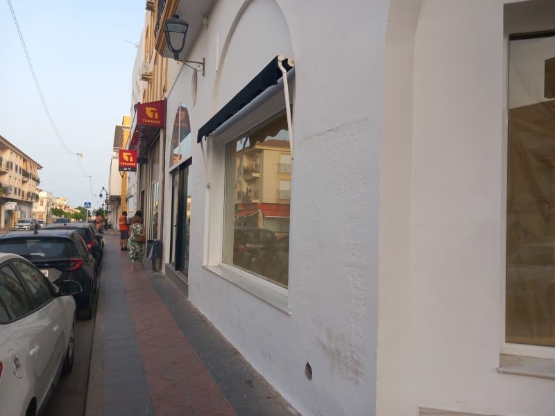 Business for rent in Vera - € 900 (Ref: 9966387)