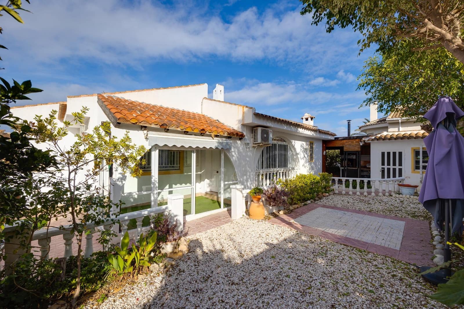 3 makuuhuone Huvila myytävänä paikassa Pueblo Lucero - 259 000 € (Ref: 9574813)