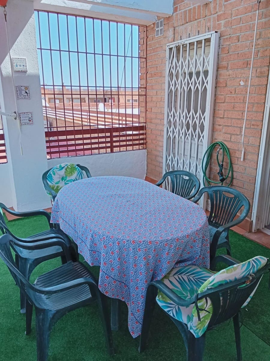 1 soveværelse Penthouse til salg i Torrevieja med swimmingpool - € 129.900 (Ref: 9574815)