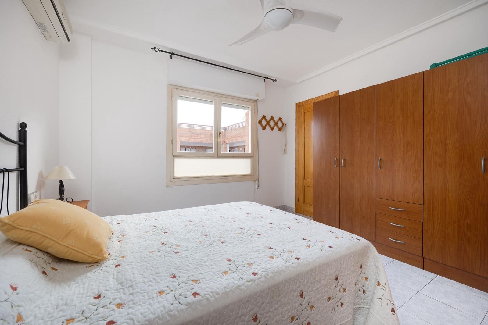 1 soveværelse Penthouse til salg i Torrevieja med swimmingpool - € 129.900 (Ref: 9574815)