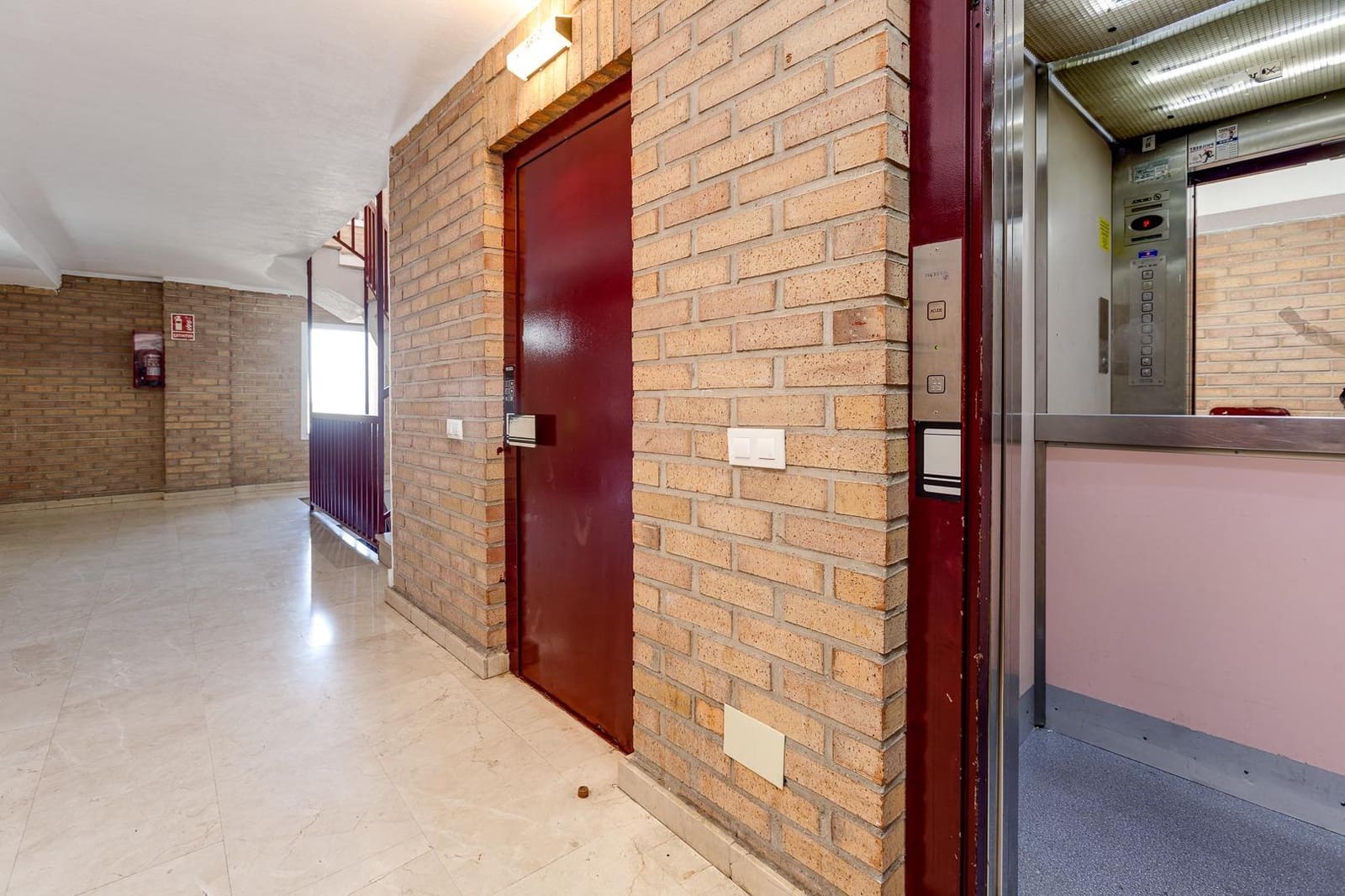 1 soveværelse Penthouse til salg i Torrevieja med swimmingpool - € 129.900 (Ref: 9574815)