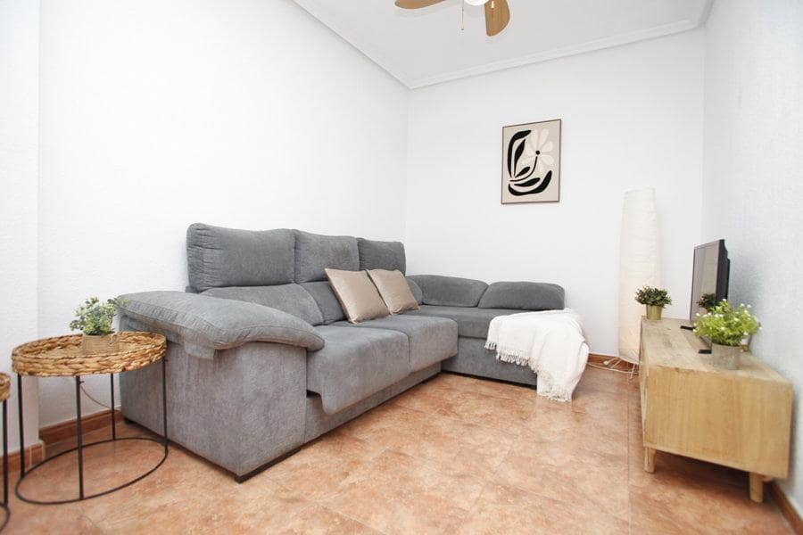 2 quarto Apartamento para venda em Torrevieja - 145 000 € (Ref: 9574826)