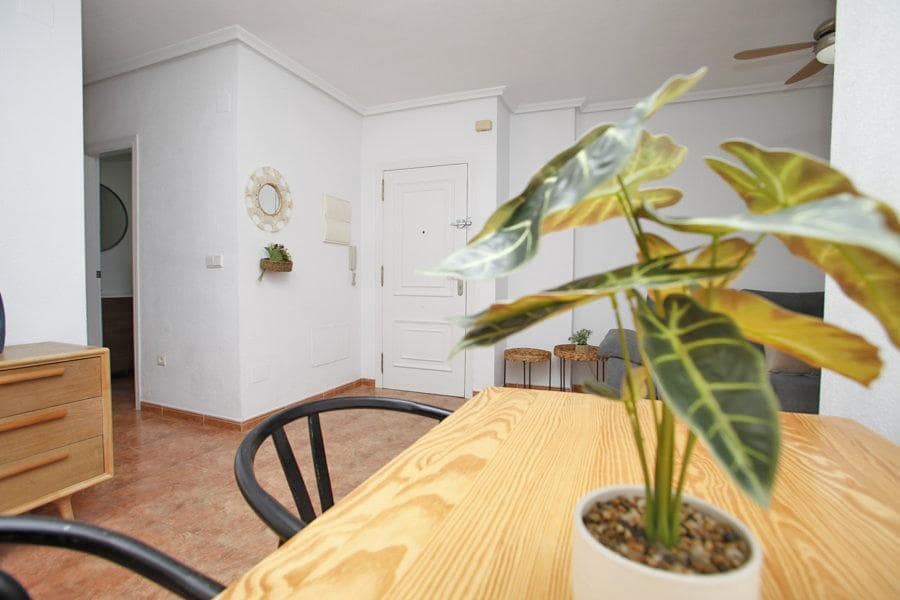 2 quarto Apartamento para venda em Torrevieja - 145 000 € (Ref: 9574826)