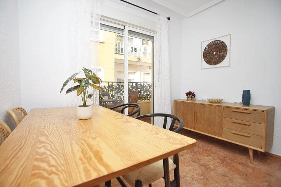 2 quarto Apartamento para venda em Torrevieja - 145 000 € (Ref: 9574826)