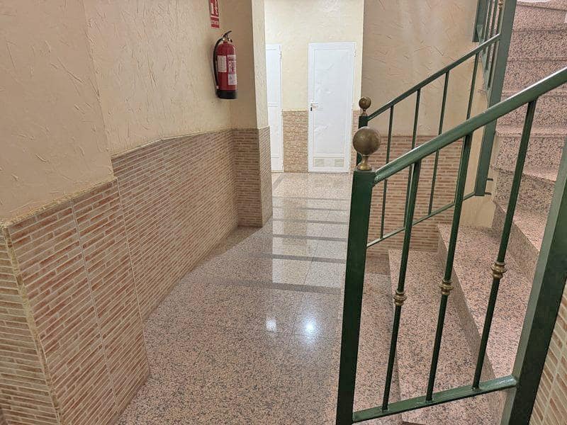 2 quarto Apartamento para venda em Torrevieja - 145 000 € (Ref: 9574826)