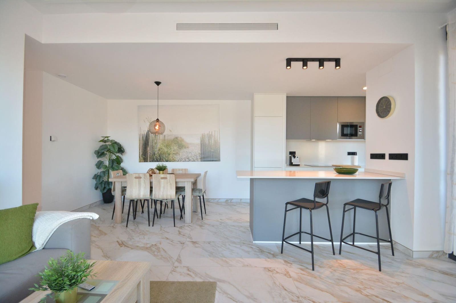 3 sovrum Lägenhet till salu i Guardamar del Segura med garage - 365 000 € (Ref: 9583087)