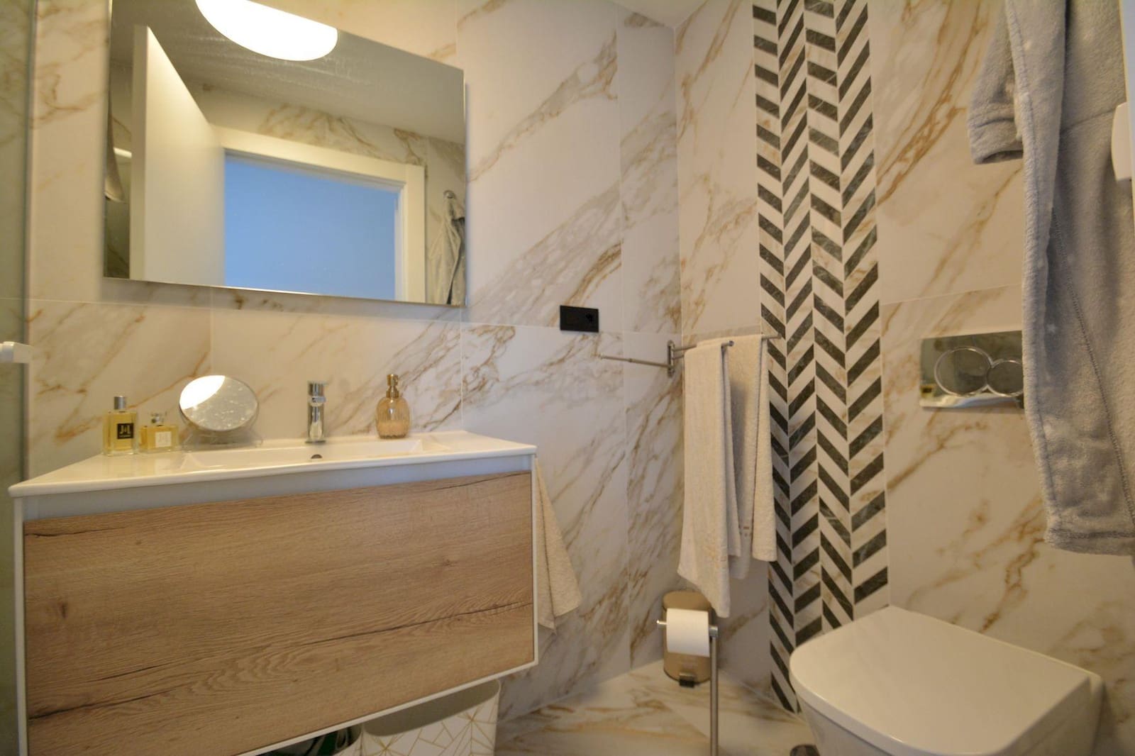 3 sovrum Lägenhet till salu i Guardamar del Segura med garage - 365 000 € (Ref: 9583087)