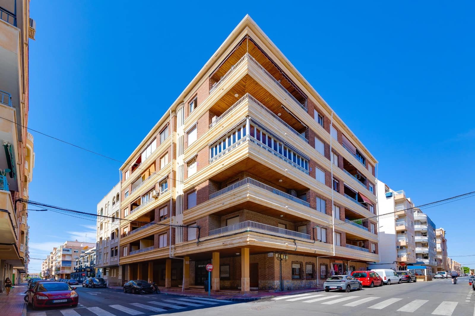 3 soverom Leilighet til salgs i Torrevieja med garasje - € 139 900 (Ref: 9591608)