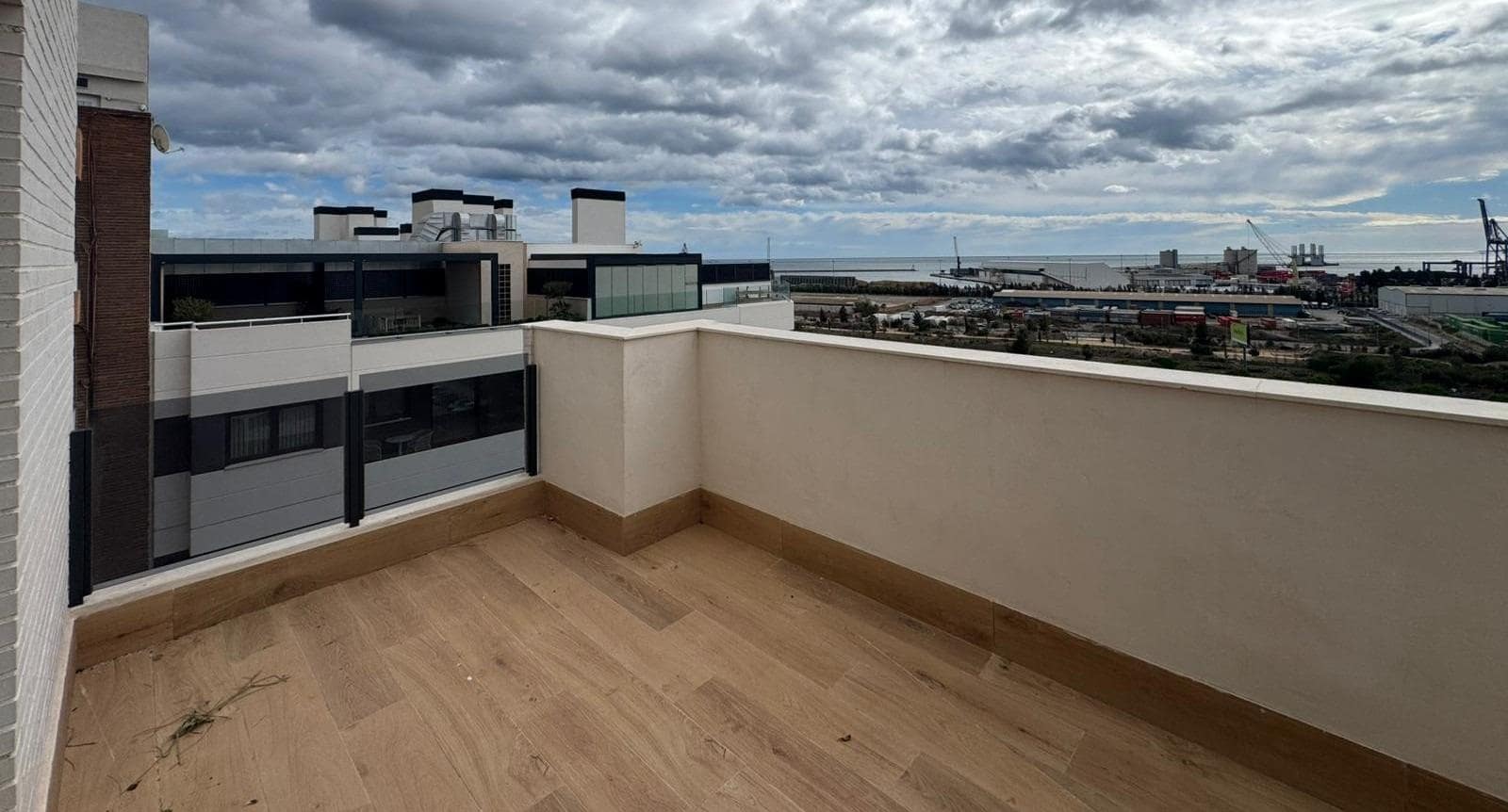 3 Zimmer Penthouse zu verkaufen in Alicante / Alacant Stadt mit Pool - 499.000 € (Ref: 9637837)