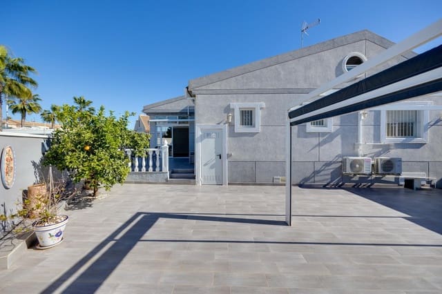 3 camera da letto Villa in vendita in Aguas Nuevas, Torrevieja con piscina - 280.000 € (Rif: 9637850)