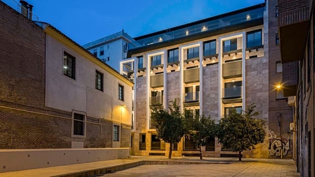 3 bedroom Penthouse for sale in Murcia city with garage - € 599,000 (Ref: 9666802)