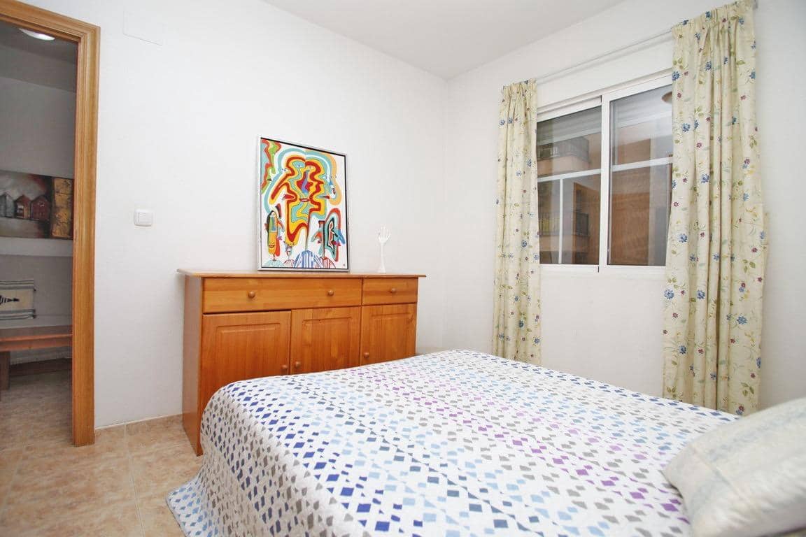 2 sovrum Lägenhet till salu i Torrevieja - 130 000 € (Ref: 9666805)
