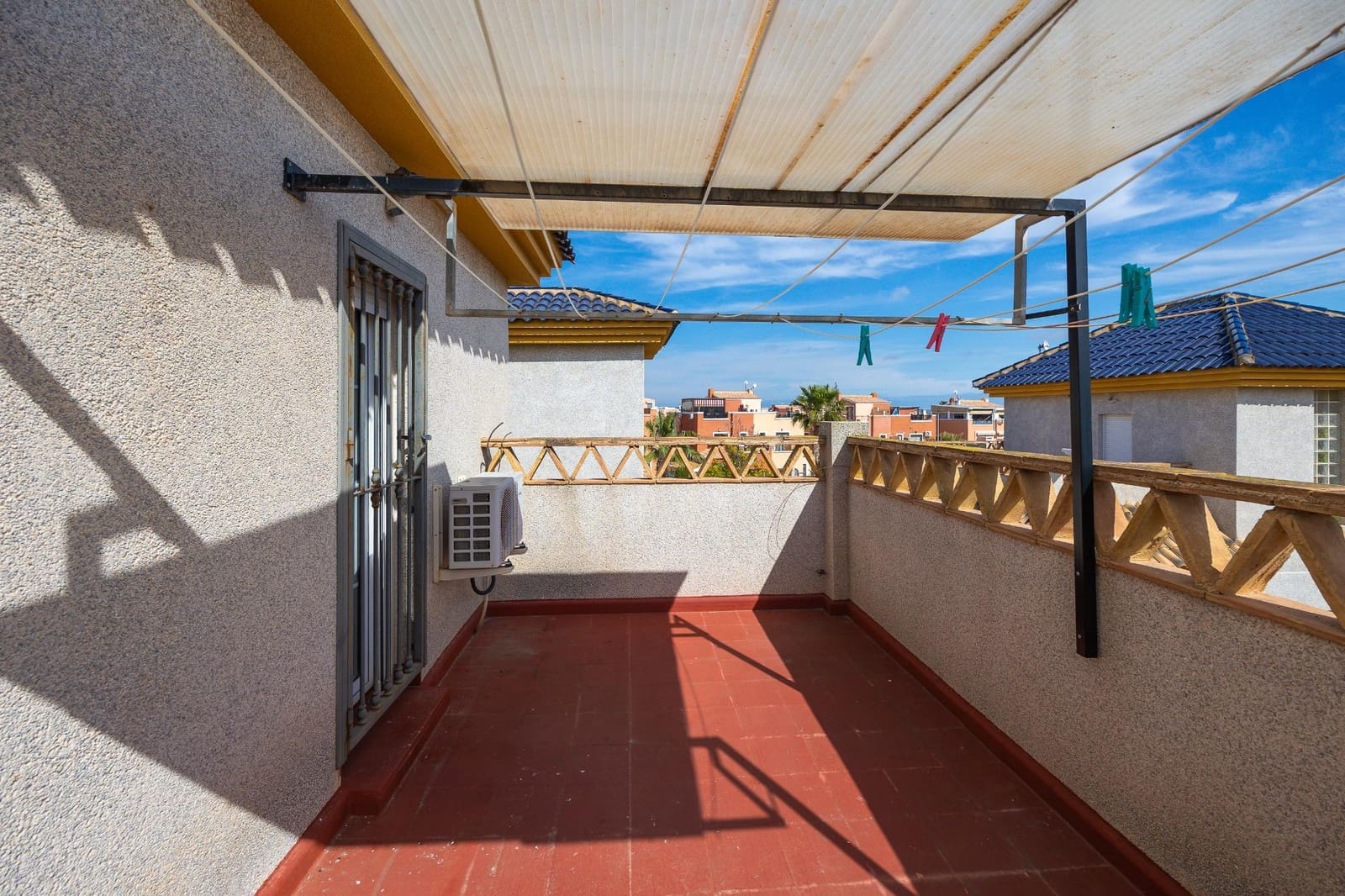 3 quarto Moradia para venda em Los Montesinos com piscina - 349 500 € (Ref: 9677655)