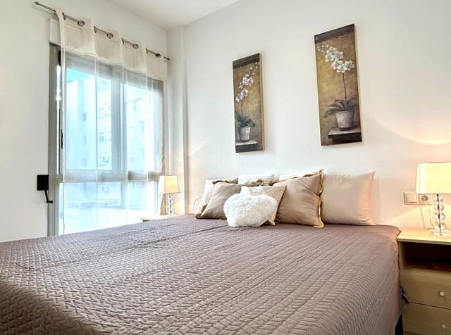 Apartamento de 2 habitaciones en Puerto Deportivo, Torrevieja en venta - 148.000 € (Ref: 9732441)