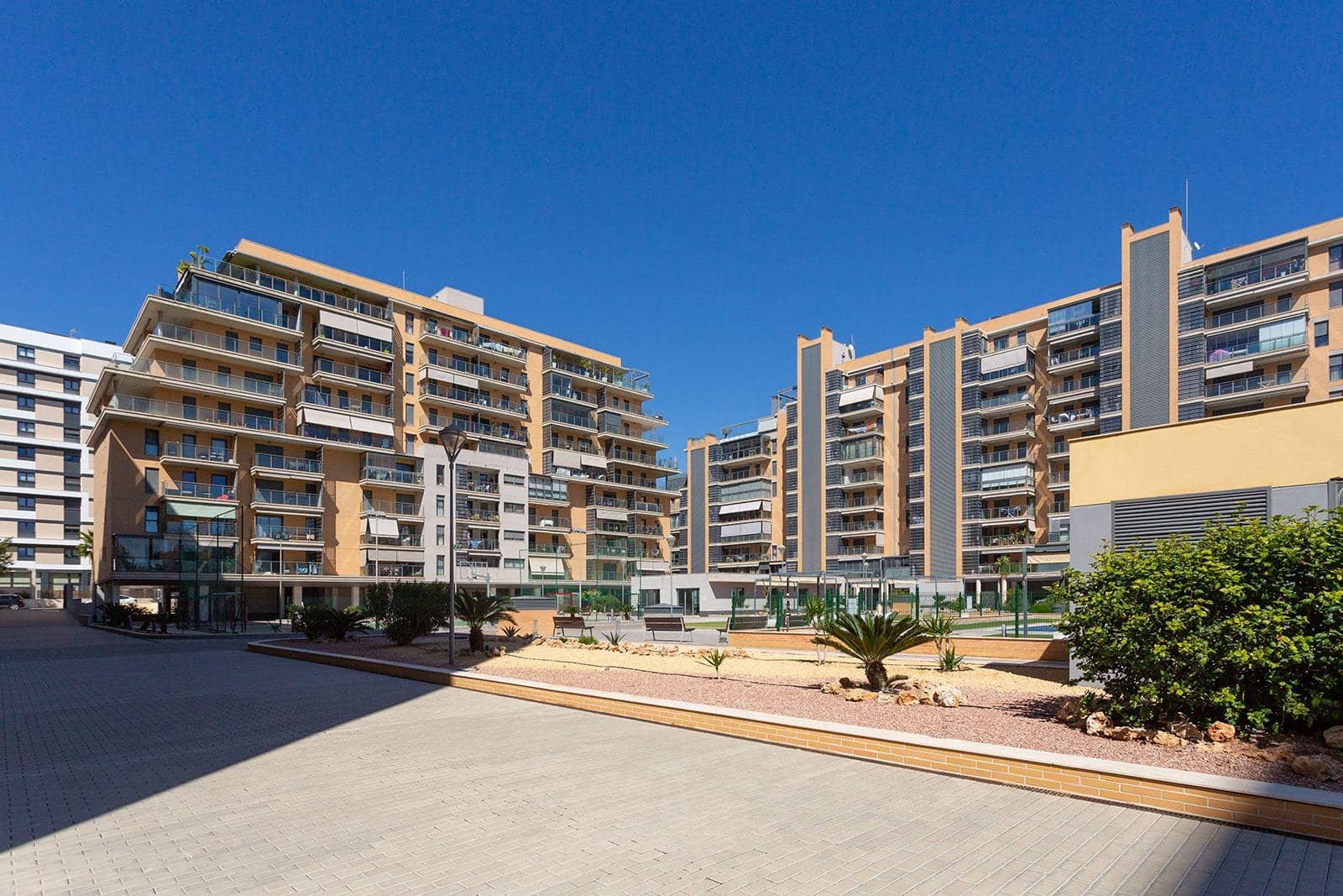 3 bedroom Penthouse for sale in Alicante / Alacant city with pool - € 1,100,000 (Ref: 9732442)