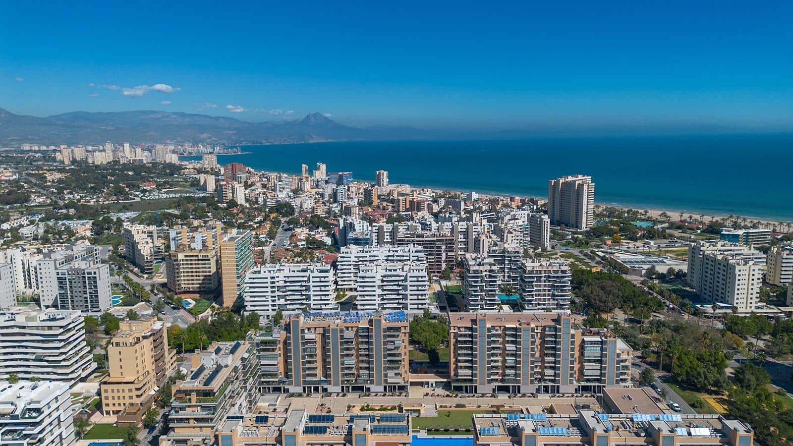 3 bedroom Penthouse for sale in Alicante / Alacant city with pool - € 1,100,000 (Ref: 9732442)