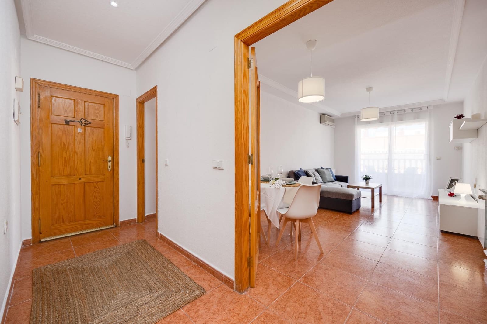 Ático de 3 habitaciones en Torrevieja en venta - 199.900 € (Ref: 9739087)