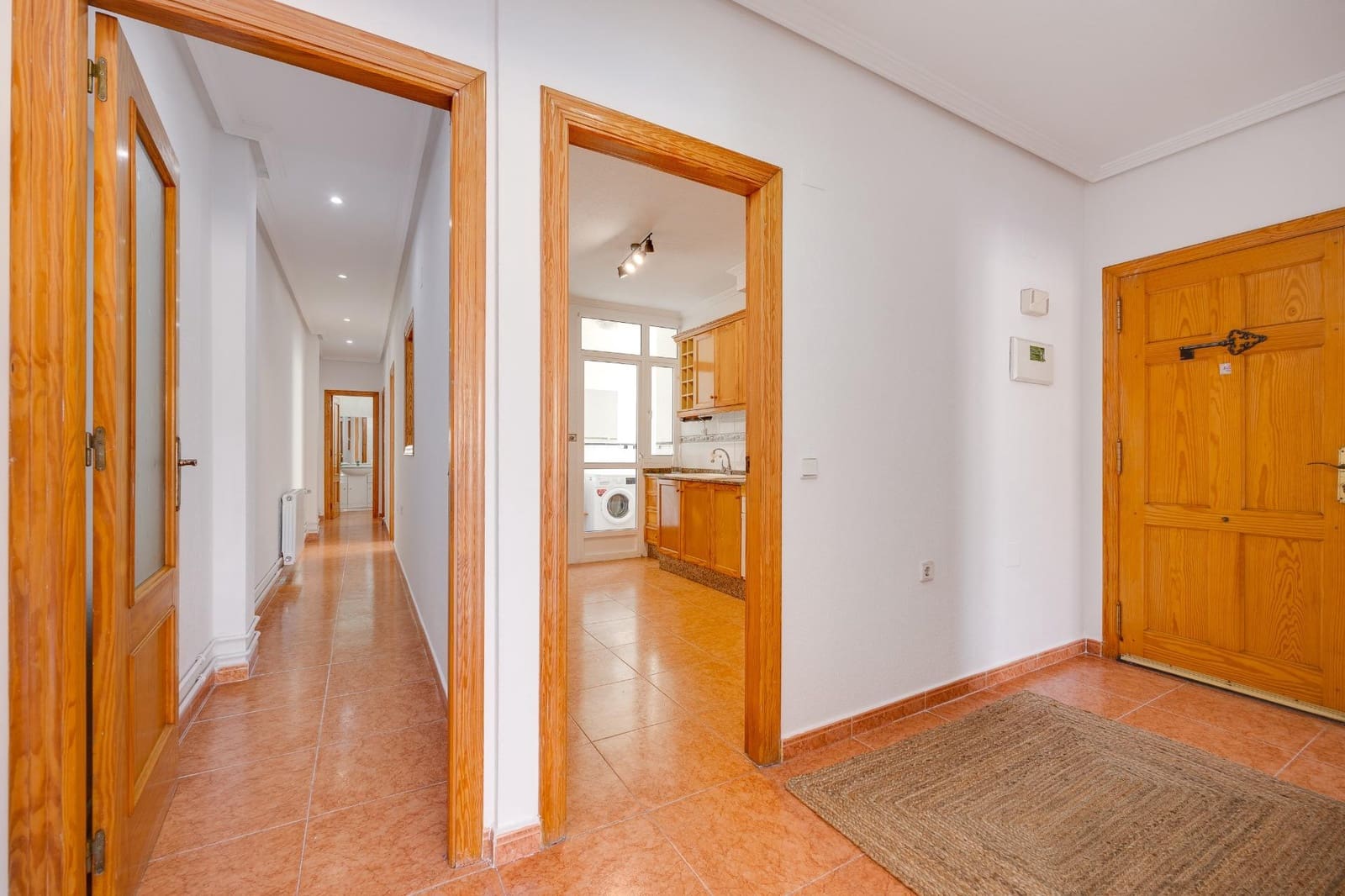 Ático de 3 habitaciones en Torrevieja en venta - 199.900 € (Ref: 9739087)