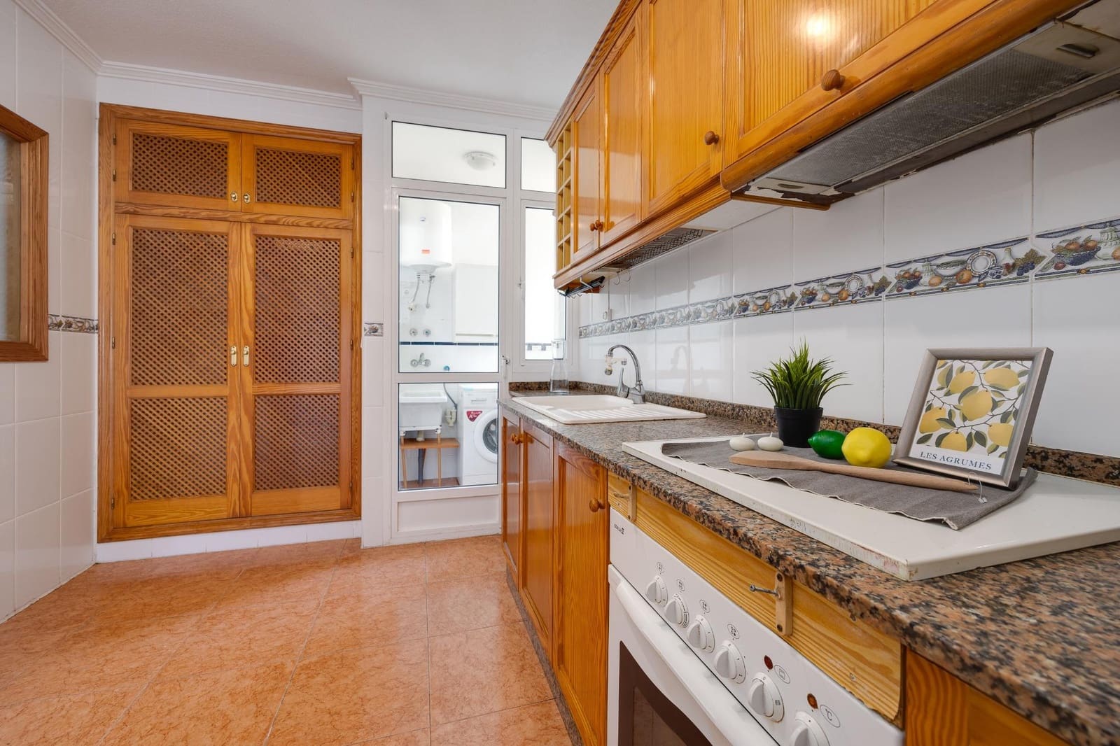 Ático de 3 habitaciones en Torrevieja en venta - 199.900 € (Ref: 9739087)