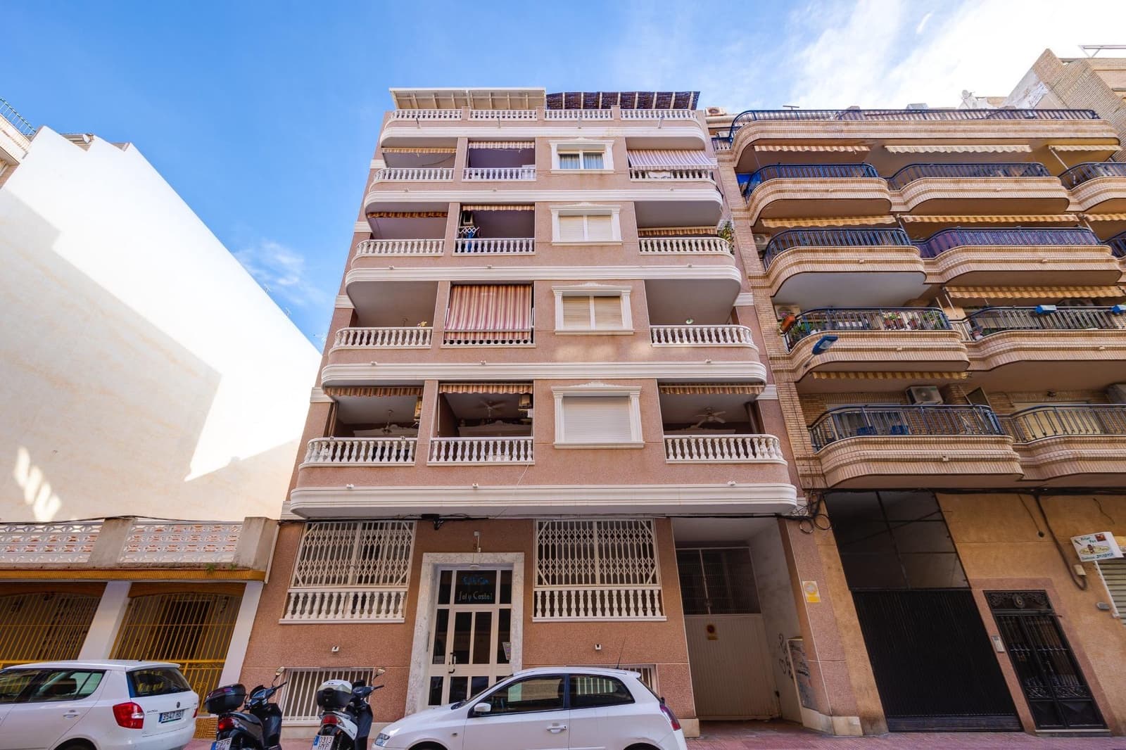 Ático de 3 habitaciones en Torrevieja en venta - 199.900 € (Ref: 9739087)