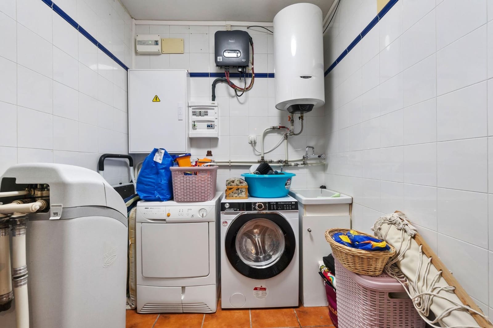 Chalet de 4 habitaciones en Onil en venta con piscina garaje - 950.000 € (Ref: 9744191)