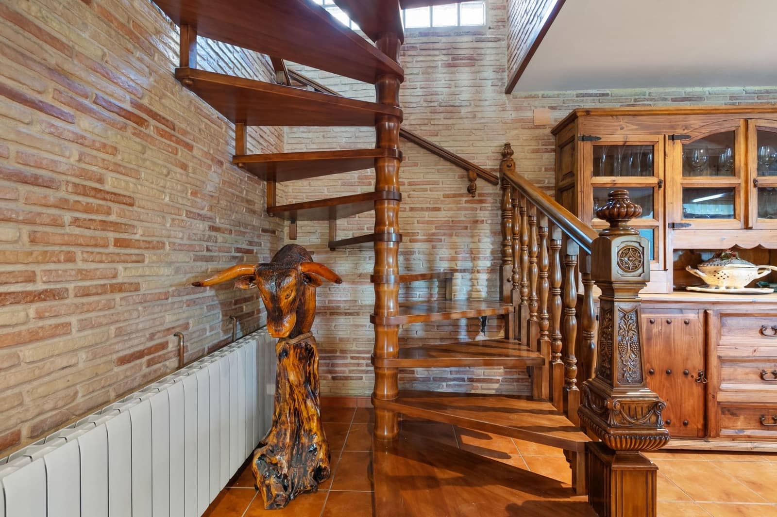 Chalet de 4 habitaciones en Onil en venta con piscina garaje - 950.000 € (Ref: 9744191)