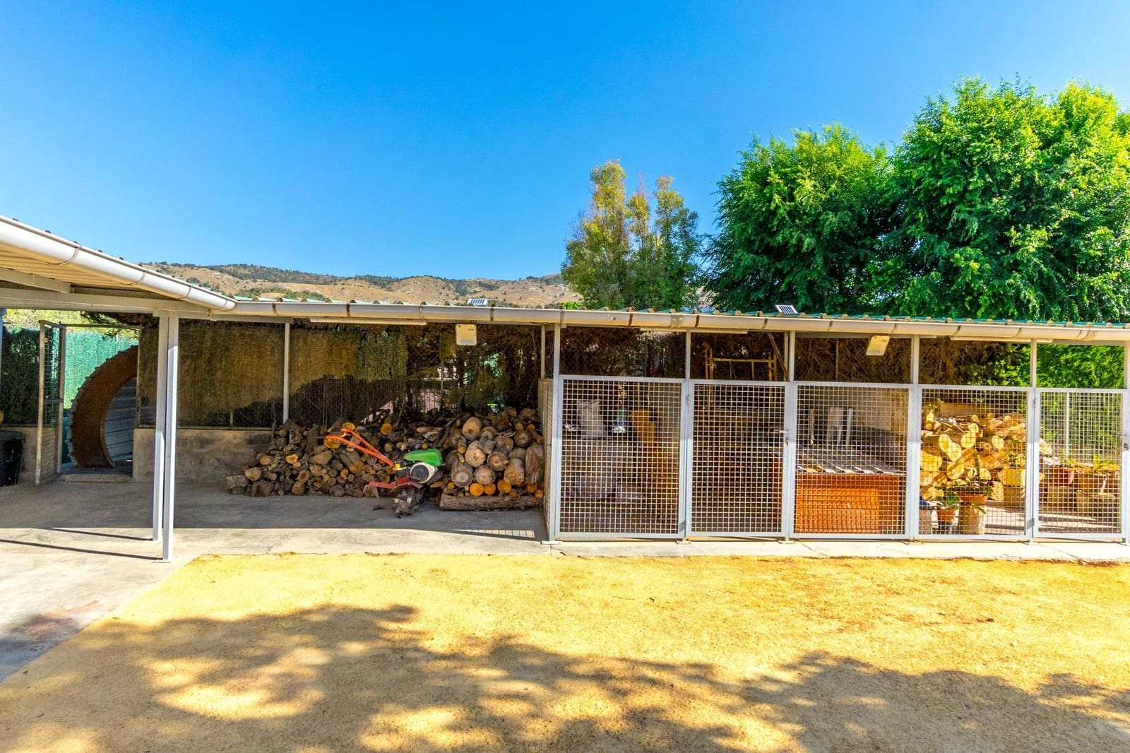 Chalet de 4 habitaciones en Onil en venta con piscina garaje - 950.000 € (Ref: 9744191)