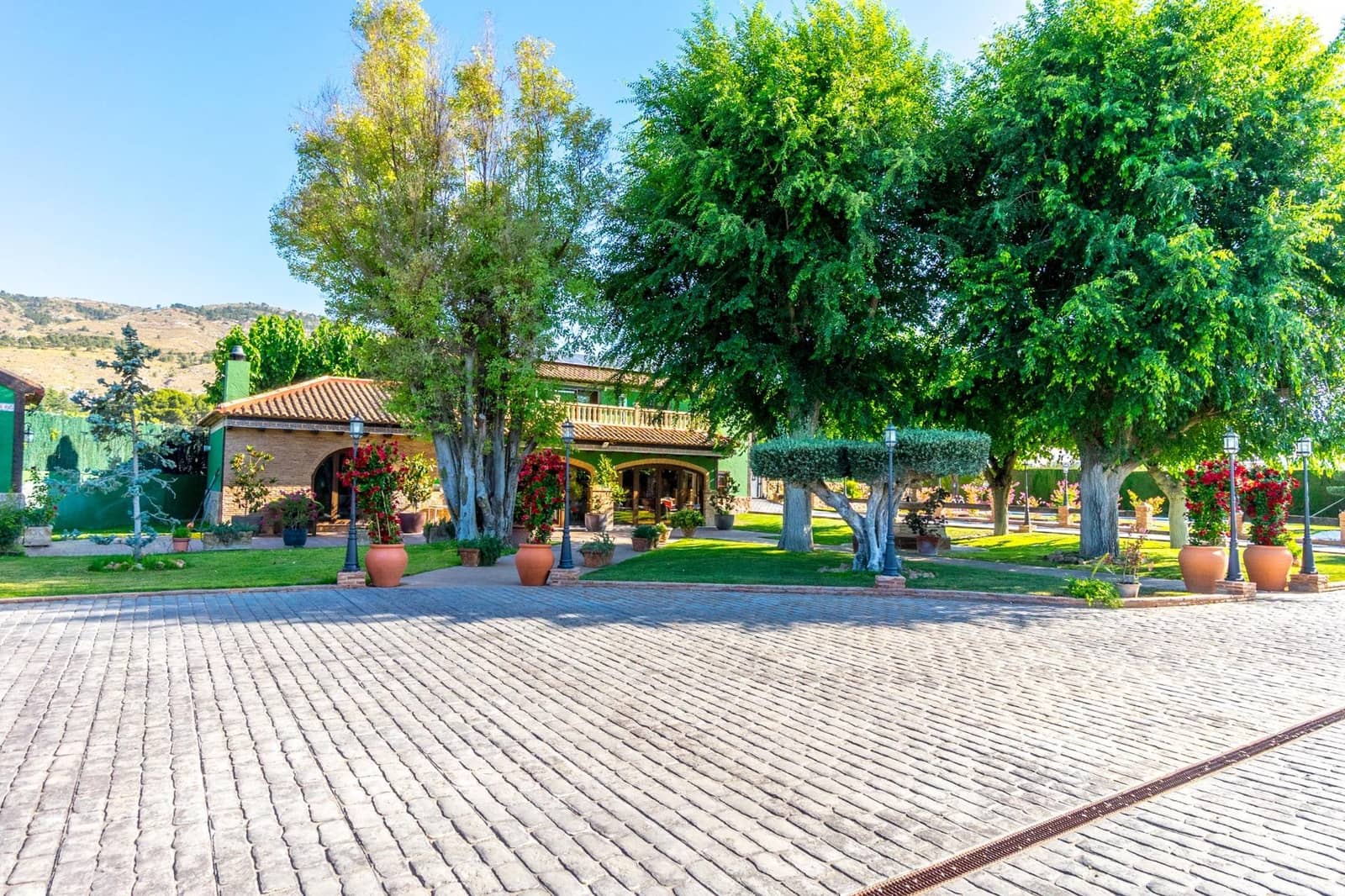 Chalet de 4 habitaciones en Onil en venta con piscina garaje - 950.000 € (Ref: 9744191)