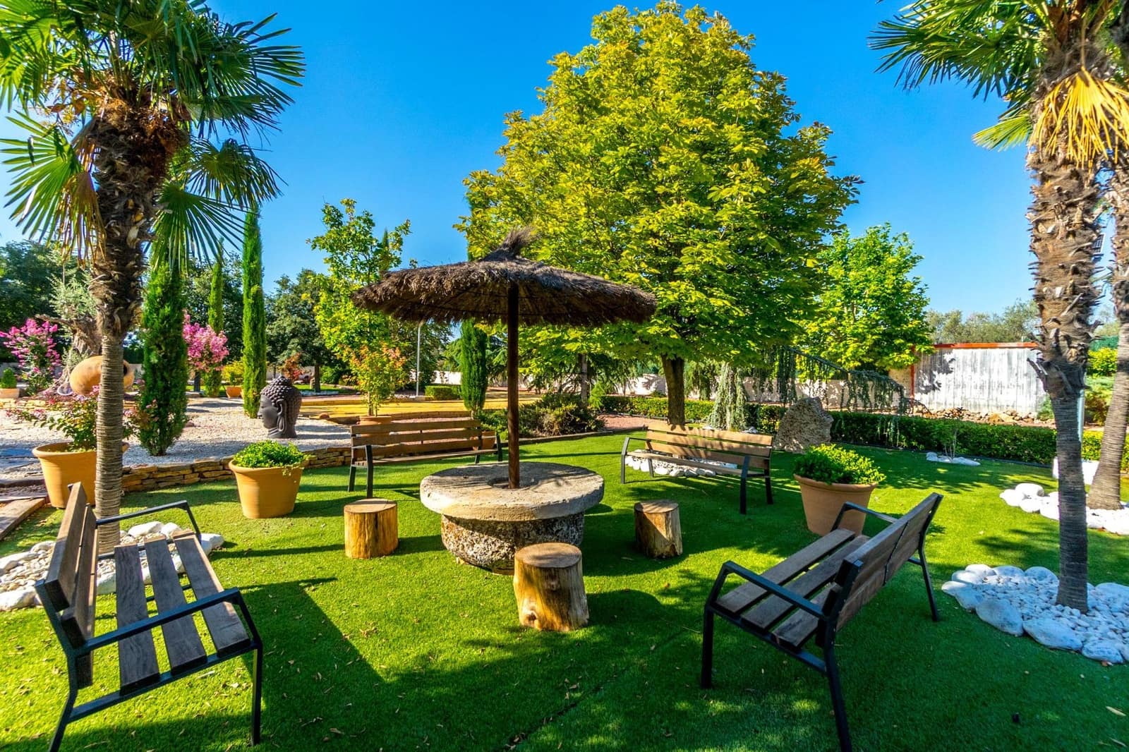 Chalet de 4 habitaciones en Onil en venta con piscina garaje - 950.000 € (Ref: 9744191)