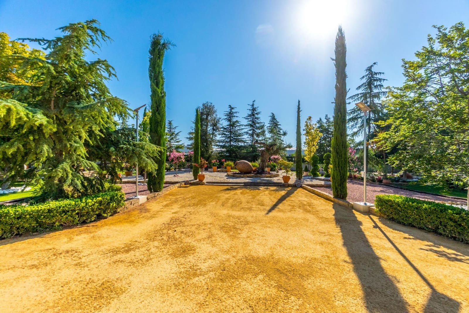 Chalet de 4 habitaciones en Onil en venta con piscina garaje - 950.000 € (Ref: 9744191)