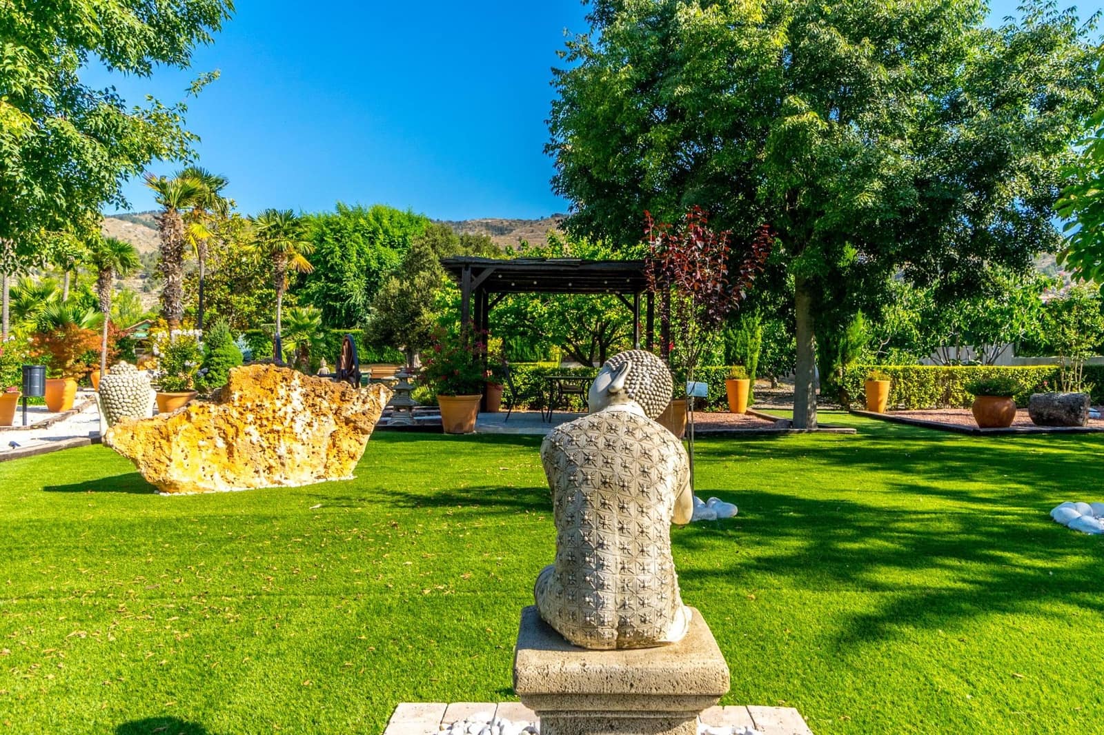 Chalet de 4 habitaciones en Onil en venta con piscina garaje - 950.000 € (Ref: 9744191)