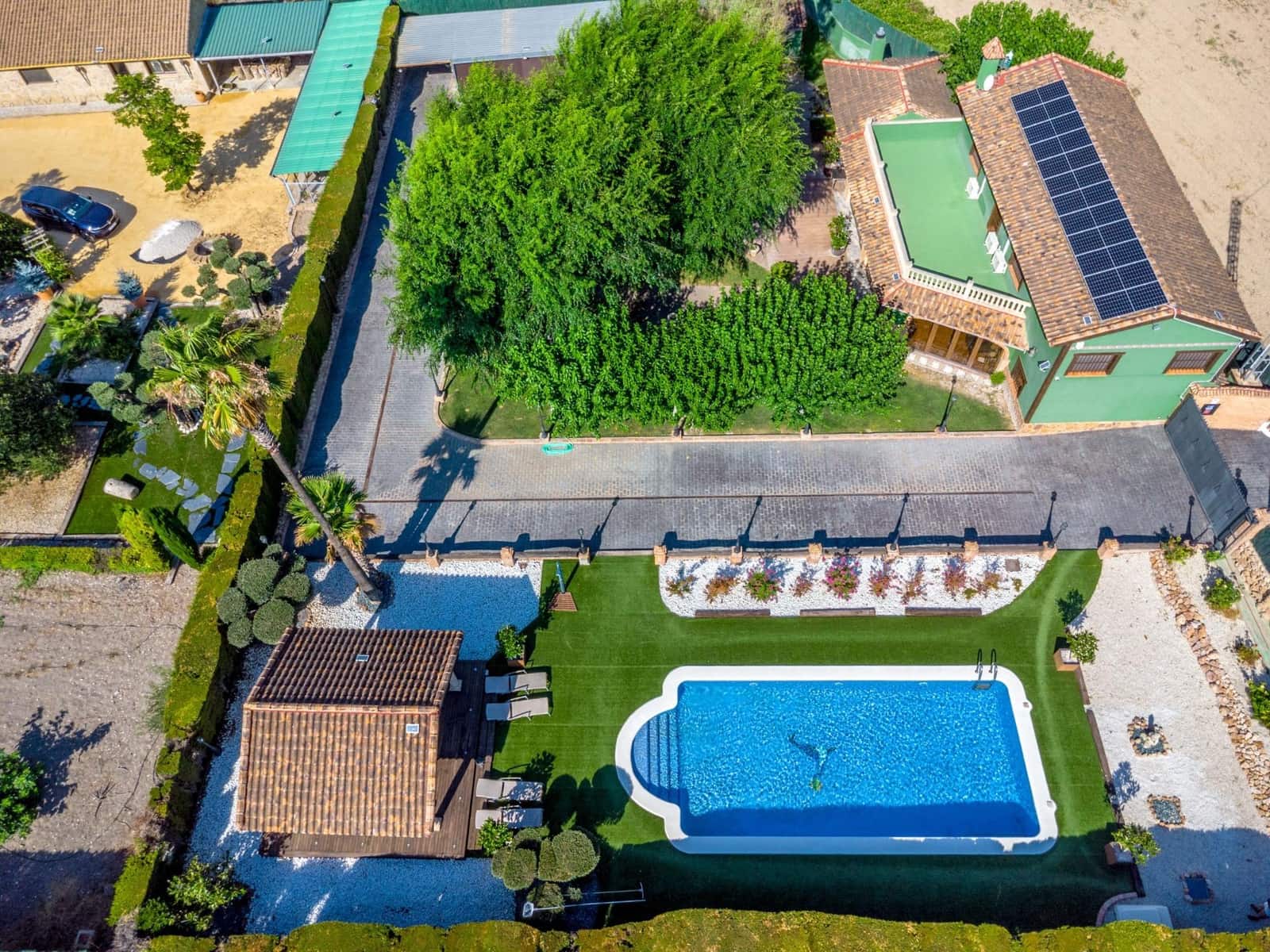 Chalet de 4 habitaciones en Onil en venta con piscina garaje - 950.000 € (Ref: 9744191)