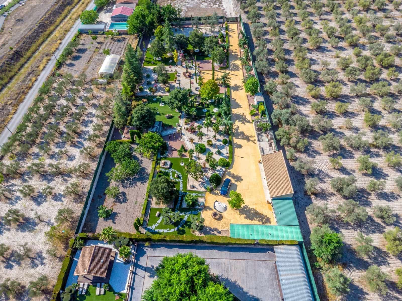 Chalet de 4 habitaciones en Onil en venta con piscina garaje - 950.000 € (Ref: 9744191)