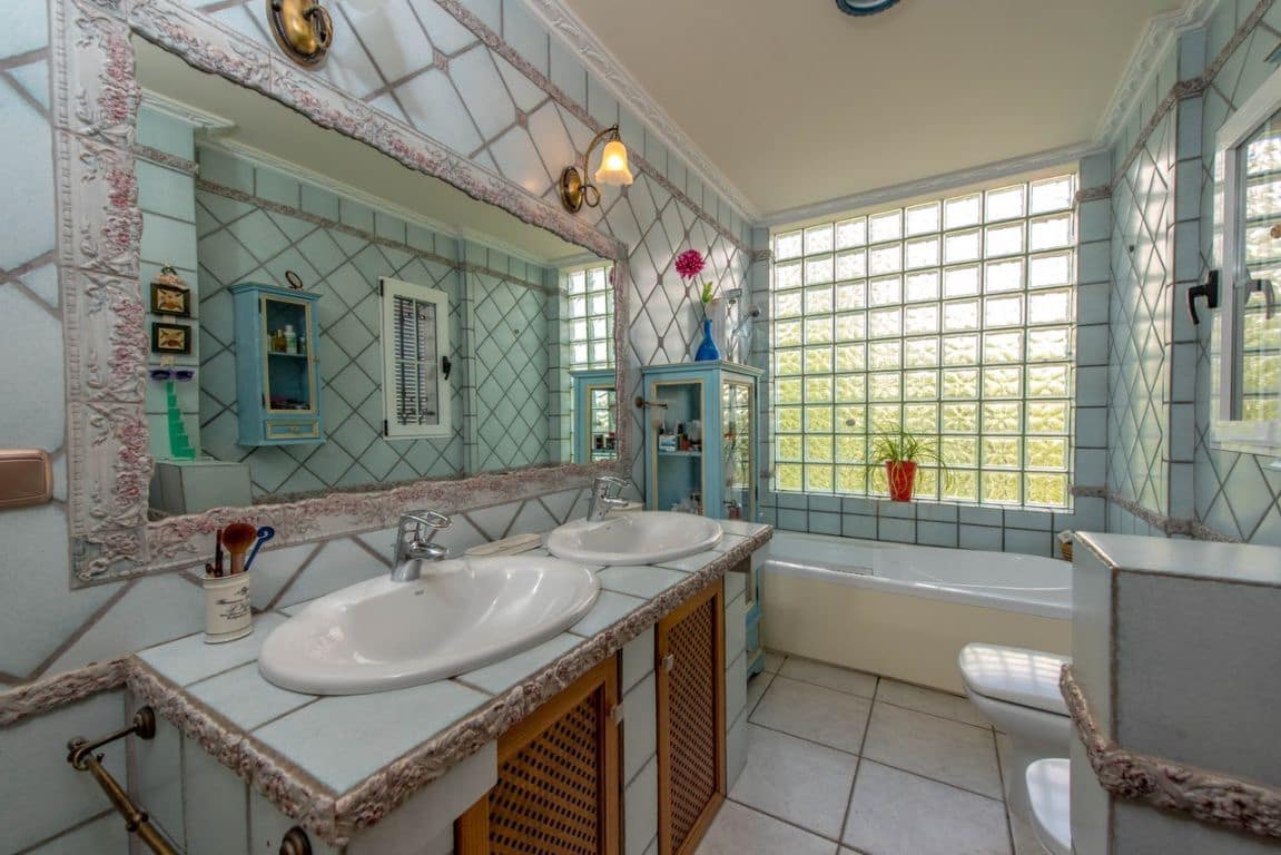 Chalet de 6 habitaciones en La Mata en venta con piscina garaje - 950.000 € (Ref: 9780777)