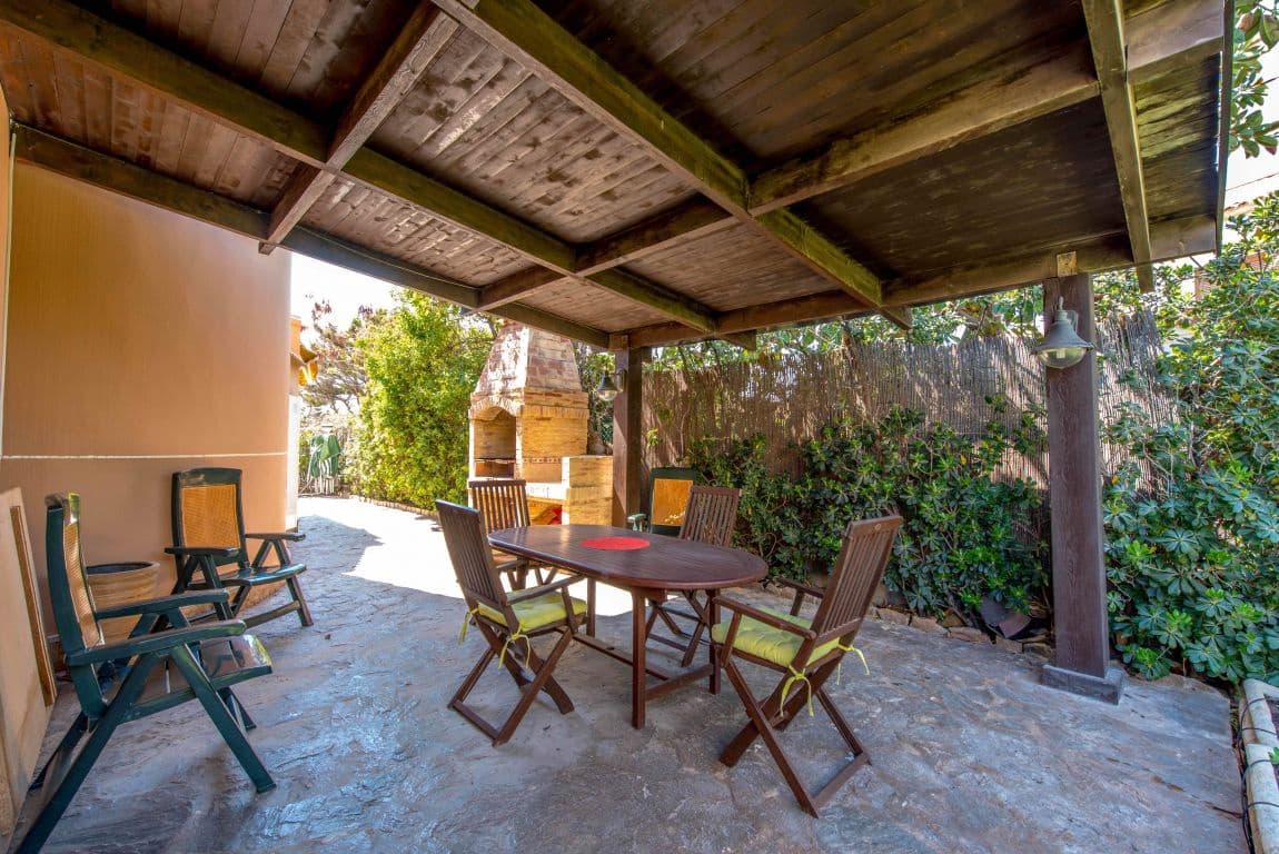 Chalet de 6 habitaciones en La Mata en venta con piscina garaje - 950.000 € (Ref: 9780777)