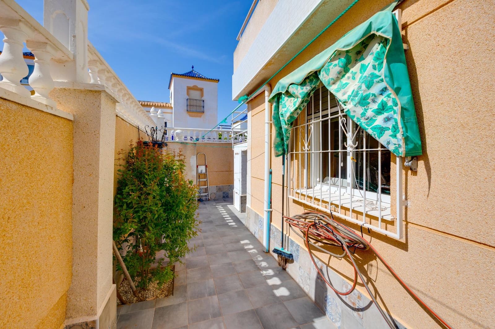 2 bedroom Terraced Villa for sale in Los Altos with pool - € 177,900 (Ref: 9787450)