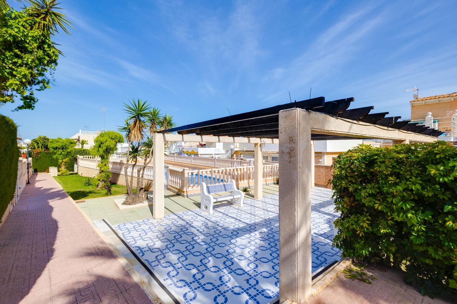 2 bedroom Terraced Villa for sale in Los Altos with pool - € 177,900 (Ref: 9787450)