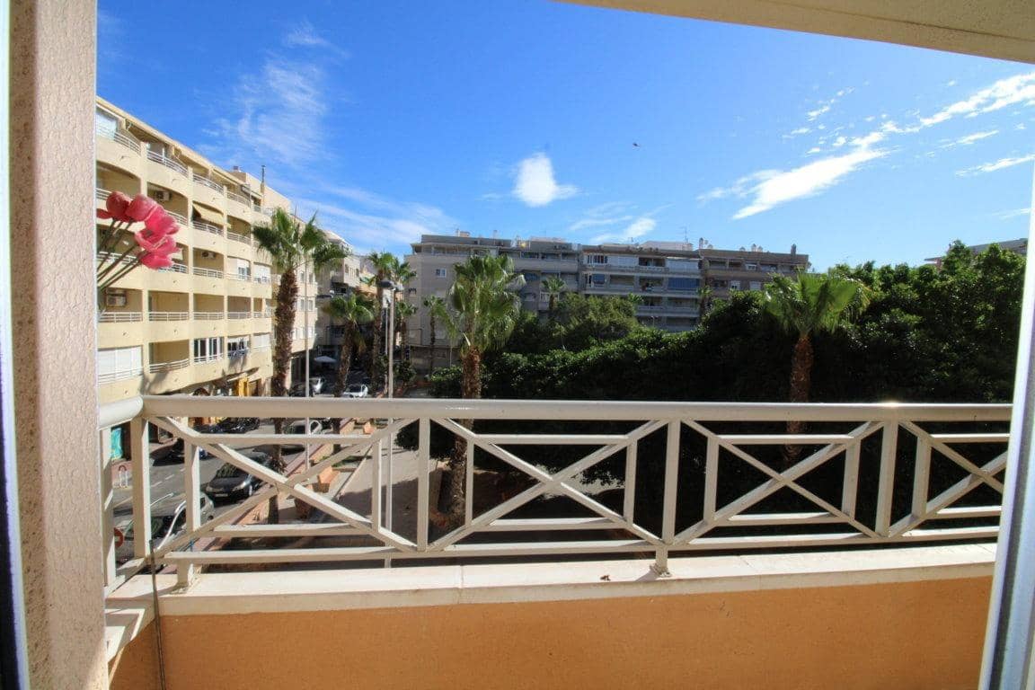 2 chambre Appartement à vendre à Torrevieja - 168 000 € (Ref: 9787463)