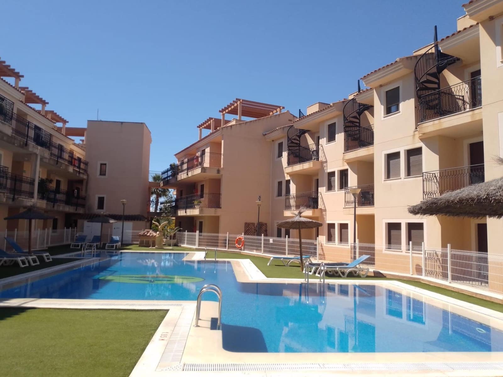 2 bedroom Penthouse for sale in Los Collados with pool - € 132,000 (Ref: 9787465)